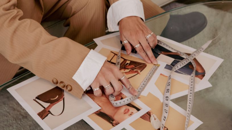 Segundo Cristiane Ruon dos Santos, estilo autêntico nasce de testar, combinar e confiar na própria personalidade.