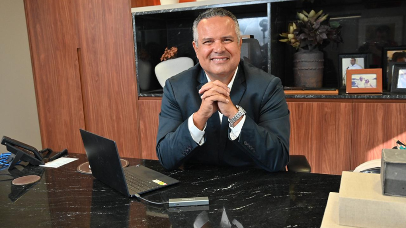 Como a engenharia enfrenta riscos, complexidade e responsabilidade na proteção de ativos estratégicos e infraestruturas críticas, sob a perspectiva de Elmar Juan Passos Varjão Bomfim.